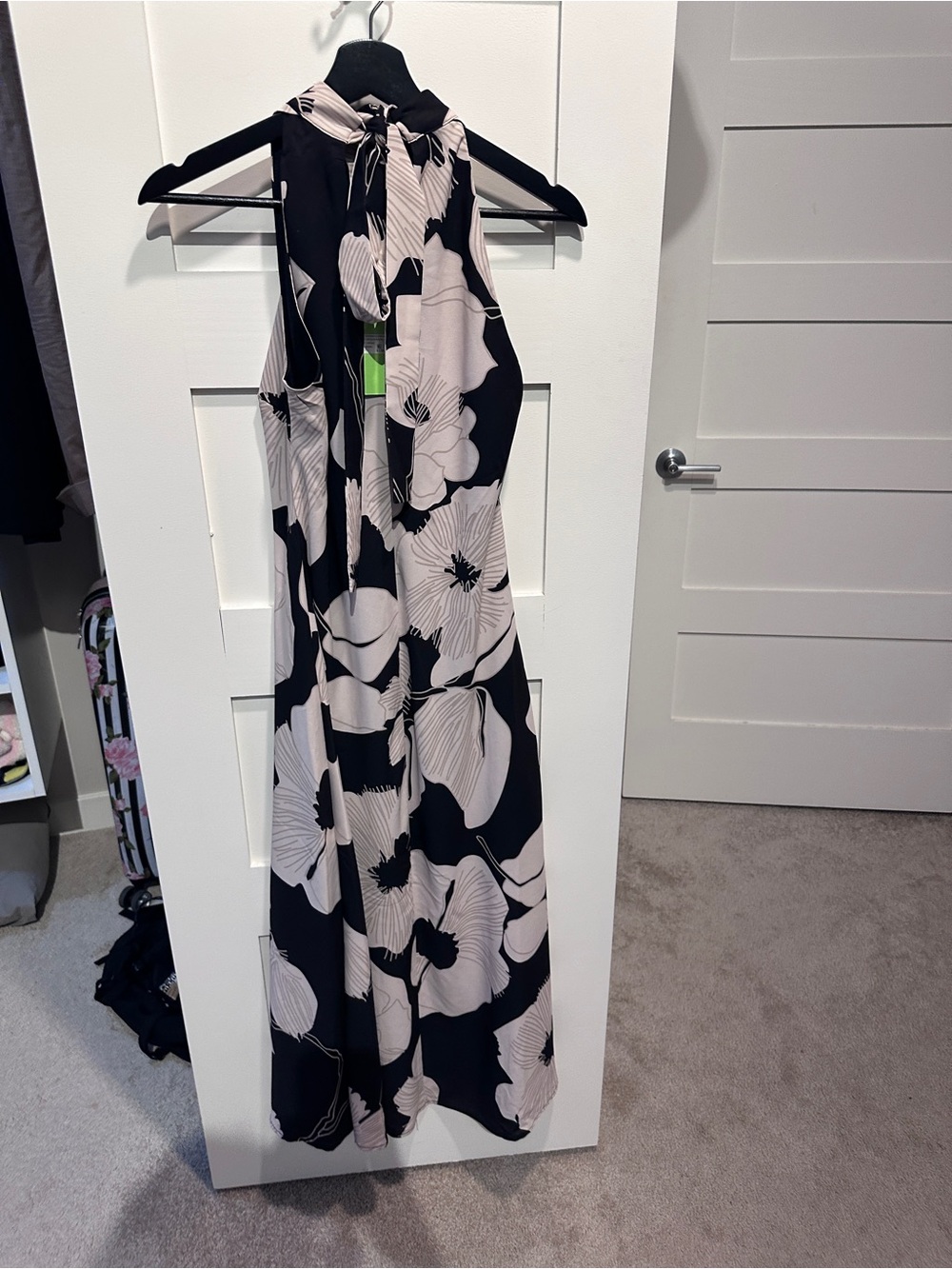 Sam Edelman Black & Cream Floral Halter Maxi Dress Size 0 NWT - Picture 6 of 10